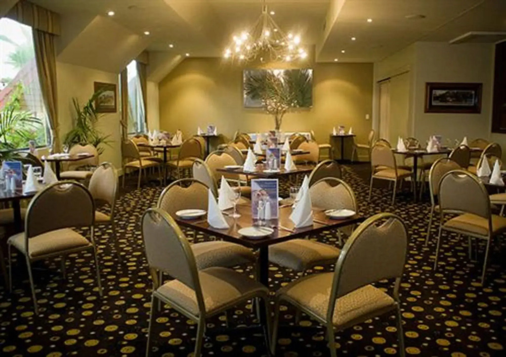 Swan Hill Resort