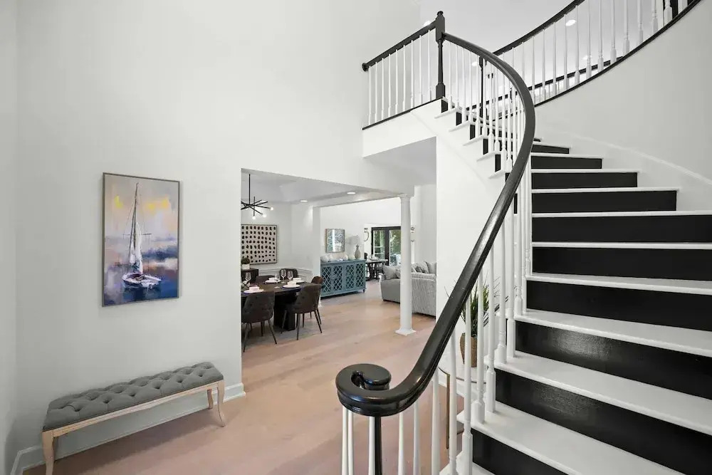 Knotty Pines by Avantstay Lake Views, Renovated