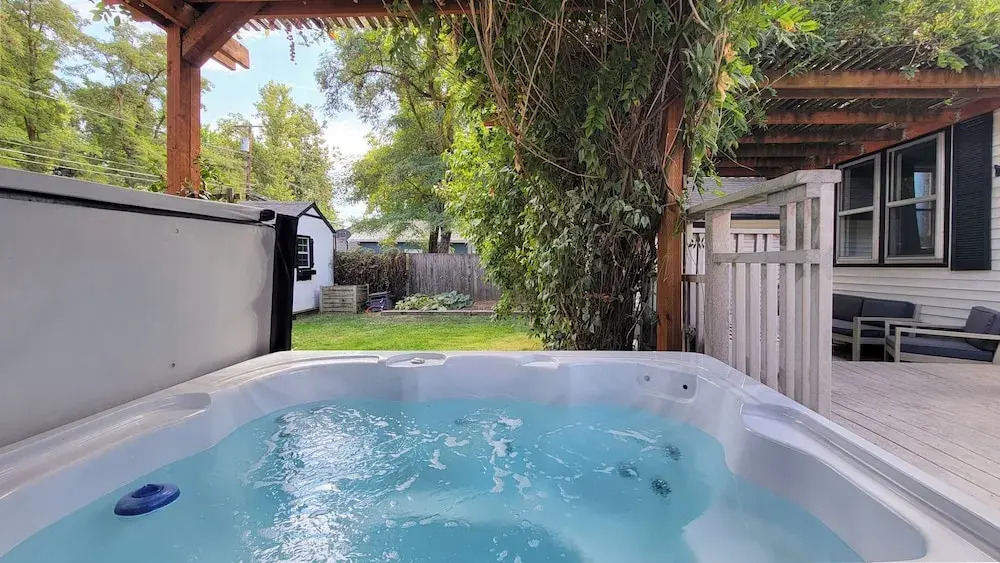 Rosewood Landing- Hot Tub- Sauna