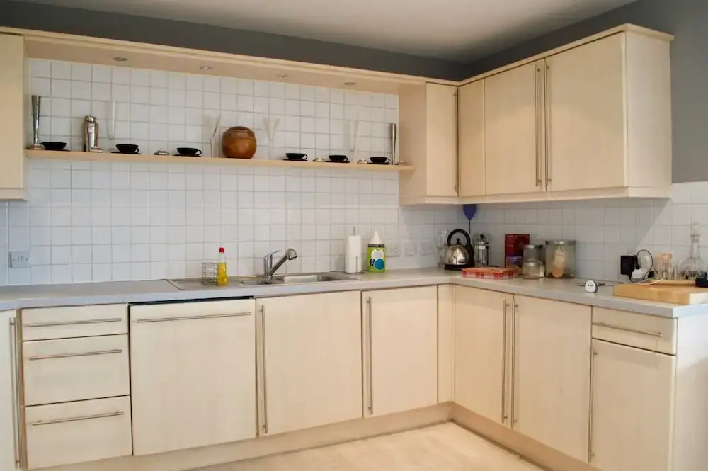 1 Bedroom Apartment With Balcony