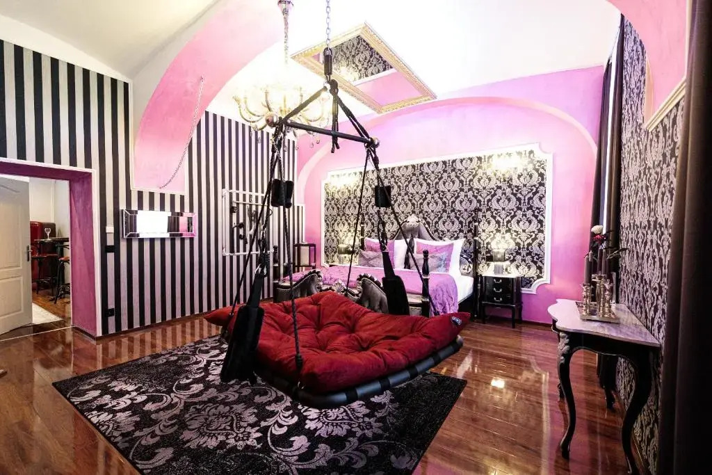 Sophie´s Place - Love Edition