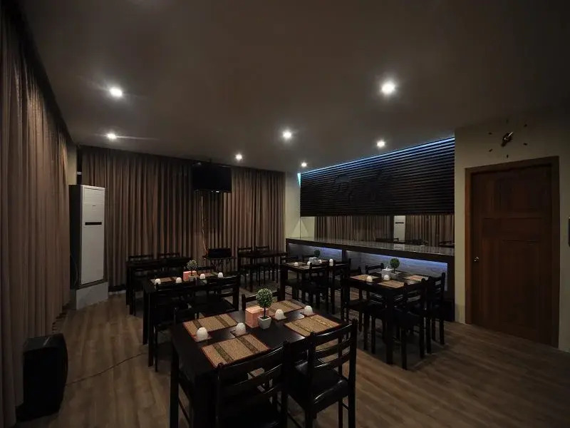 Pathi Hotel