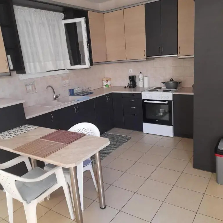 Apartment Mitrou 2