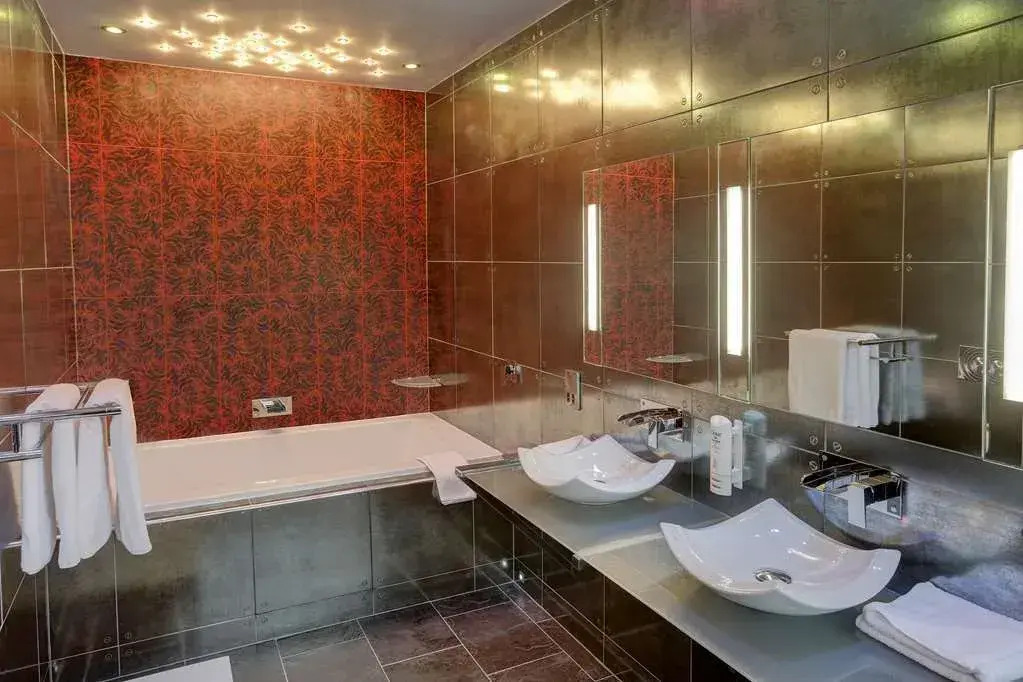 Best Western Broadfield Park Hotel