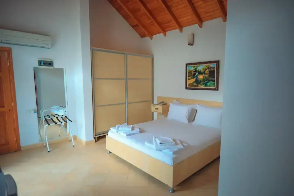 Yonca Hotel