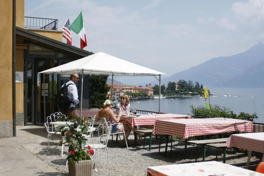 SANTANGELA Hostel & Rooms