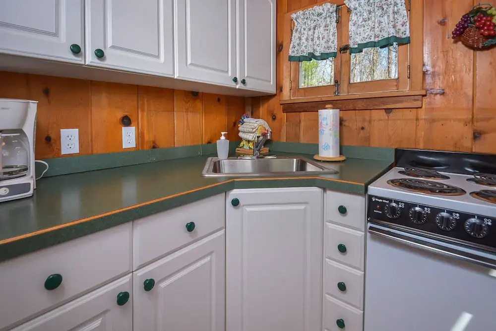 Lakeside Hide-A-Way 2 Bedroom House