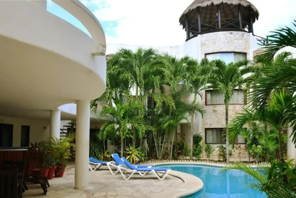 3 Bedroom Suite in DT Playa del Carmen with Pool!