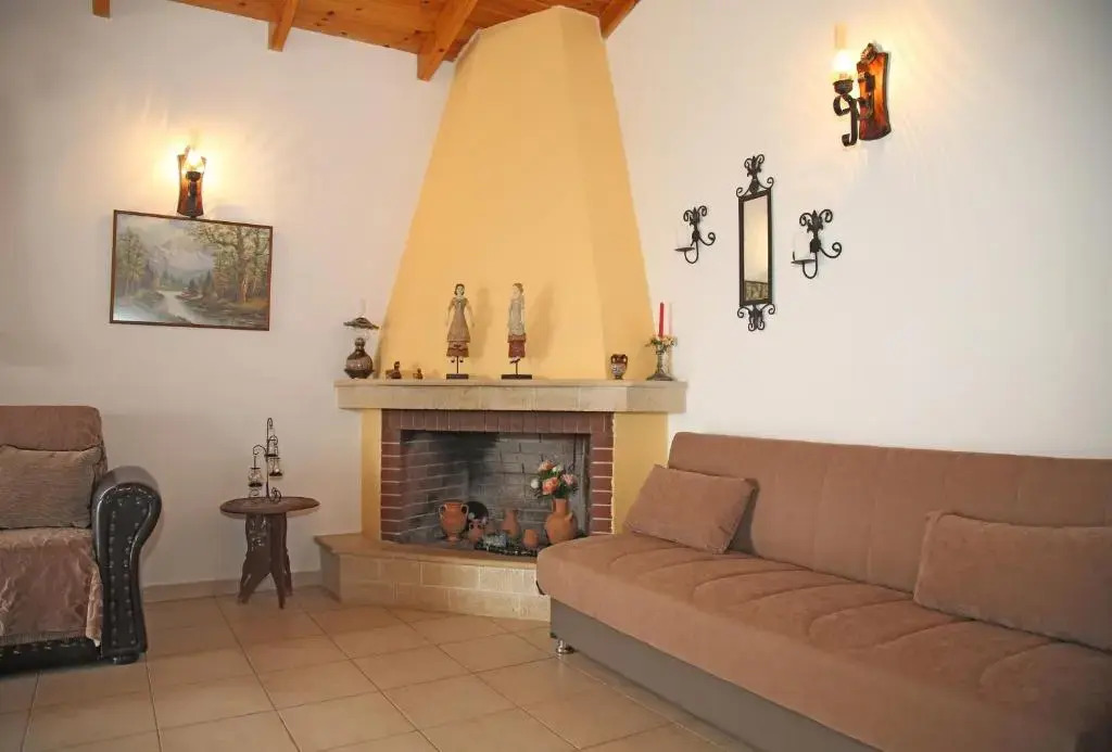 Anna's Family House