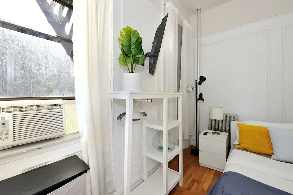 Midtown West Furnished Apartment 3BR Perfect Share