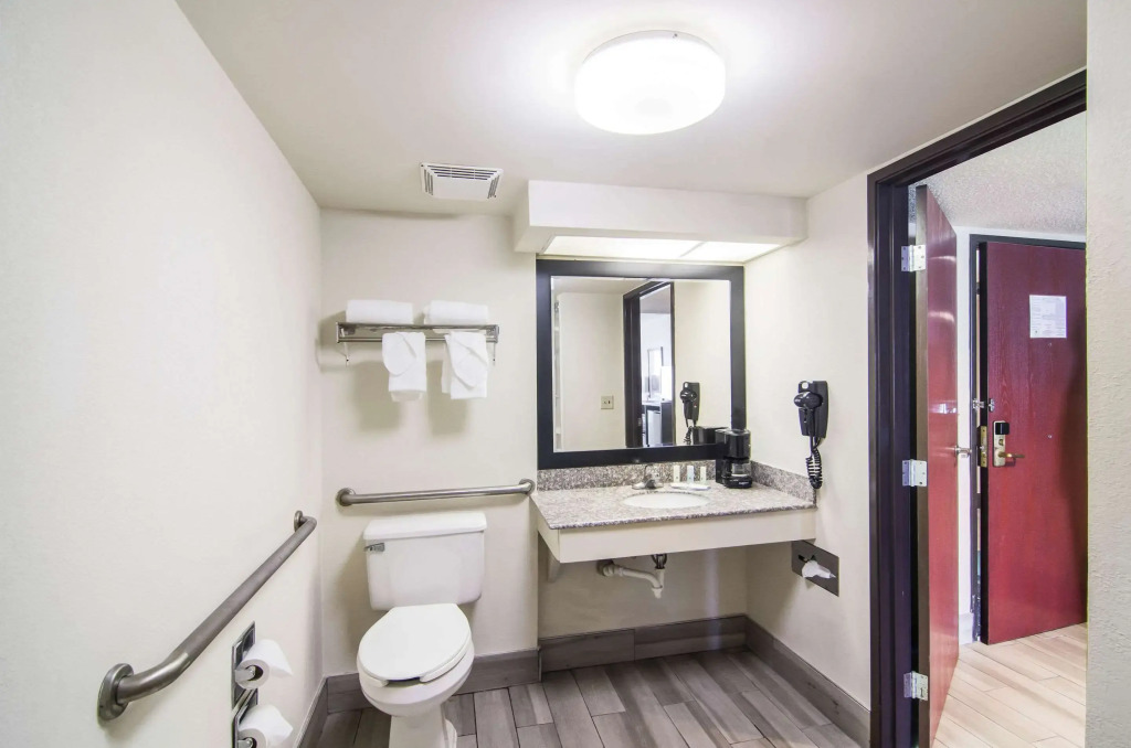 Quality Inn near University of Mobile