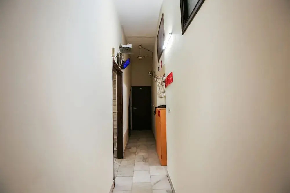 Oyo 4601 City Plaza
