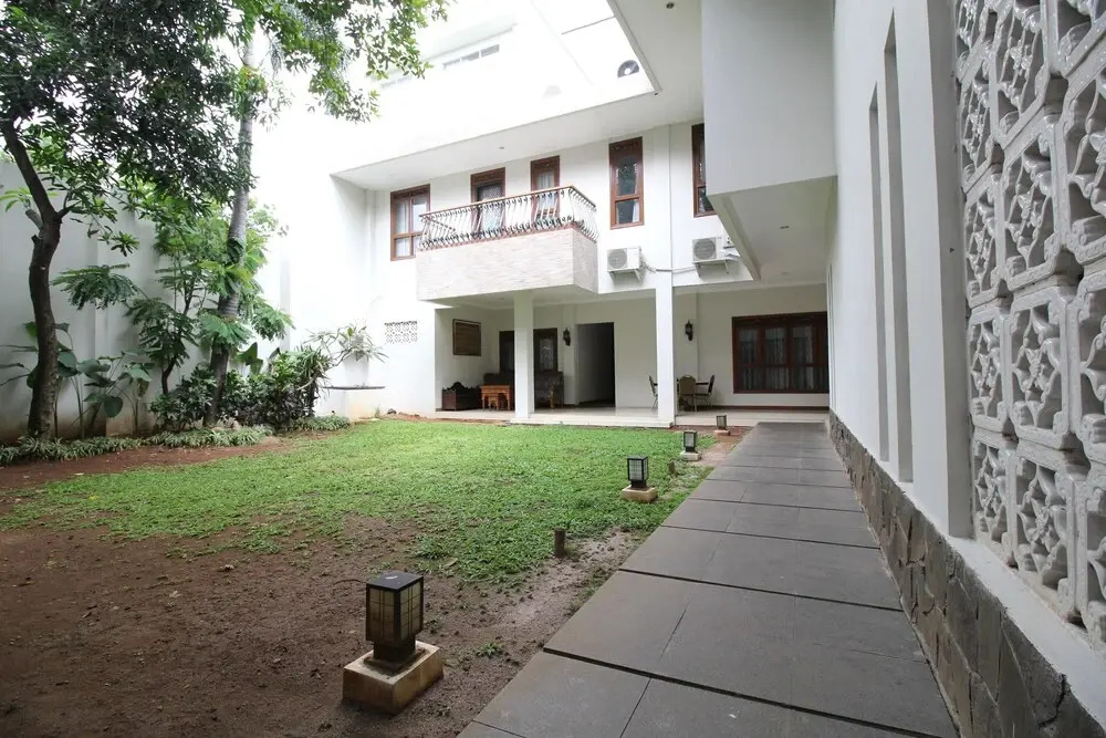 Airy Eco Kebon Jeruk Kelapa Dua Raya 5 Jakarta