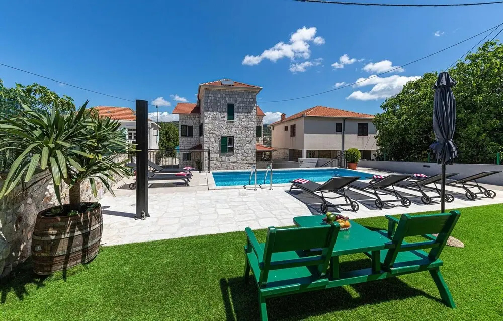Awesome Home In Vinisce