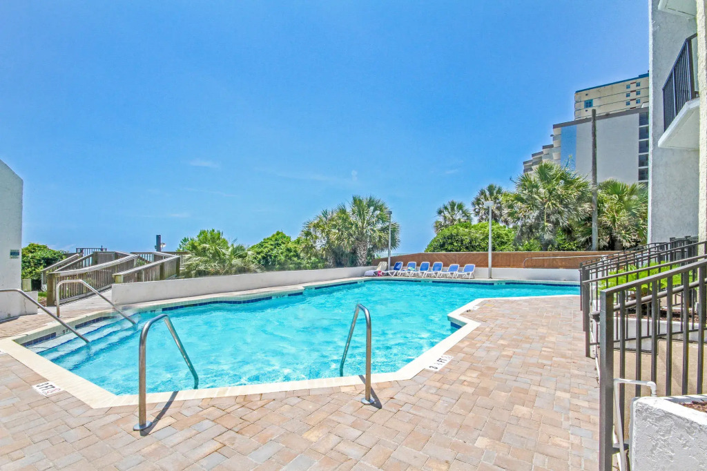 Ocean Park Resort by Vacasa