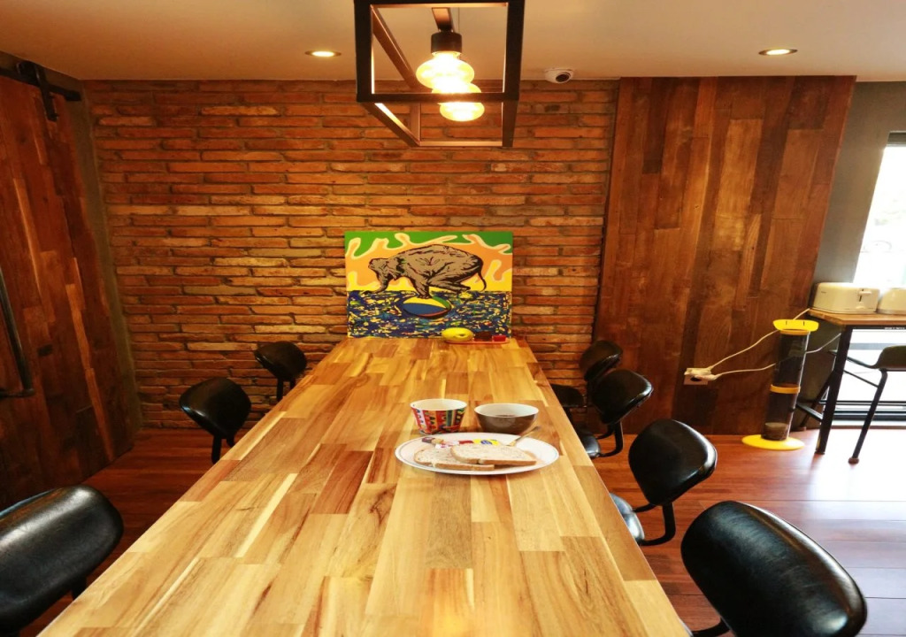 Noel Business Hotel
