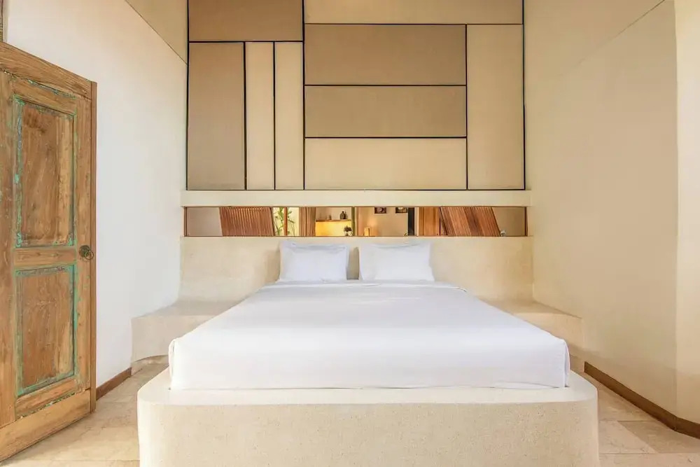 Stylish 1BR Villa with Pool, 800m to Canggu Beach
