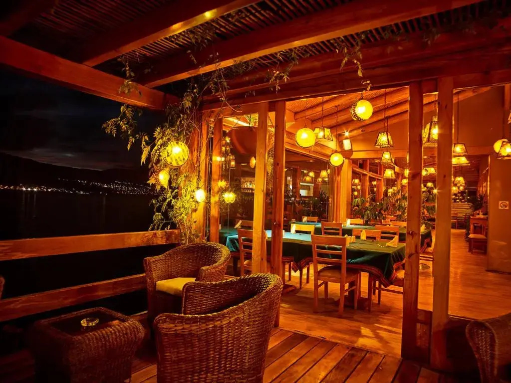 Hosteria Cabañas Del Lago