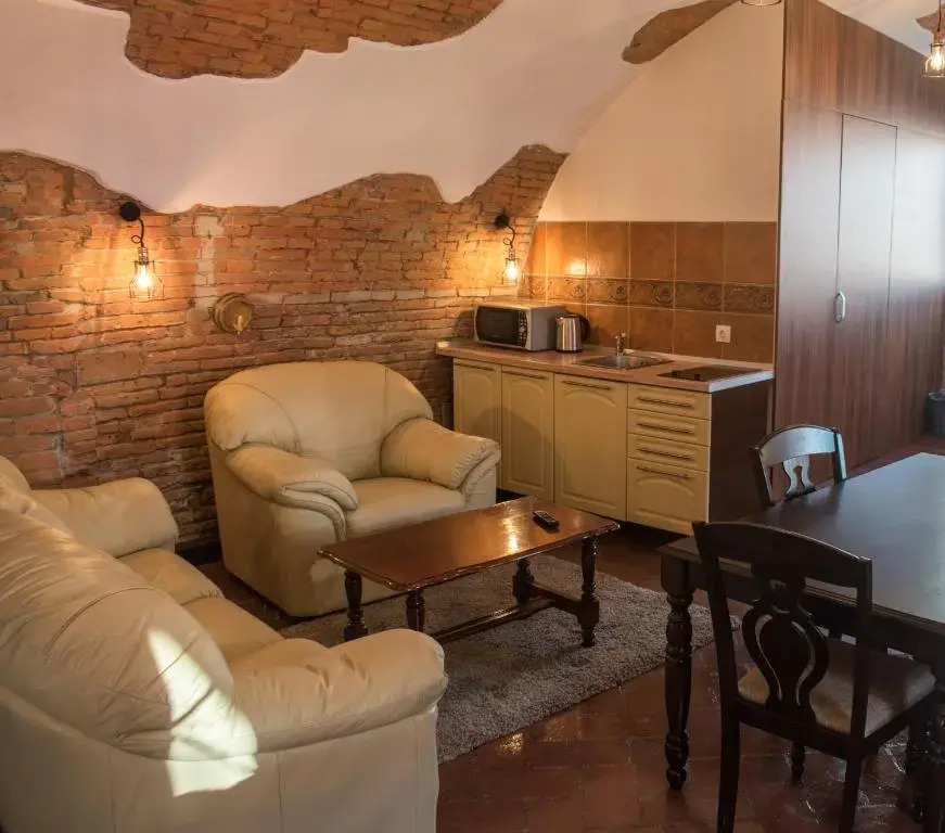 Wine Studio Central Residence
