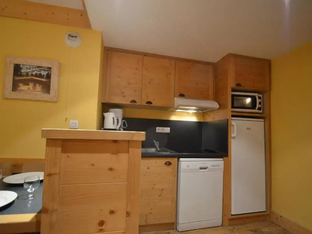 Appartement Les Menuires, 2 pièces, 4 personnes - FR-1-452-89