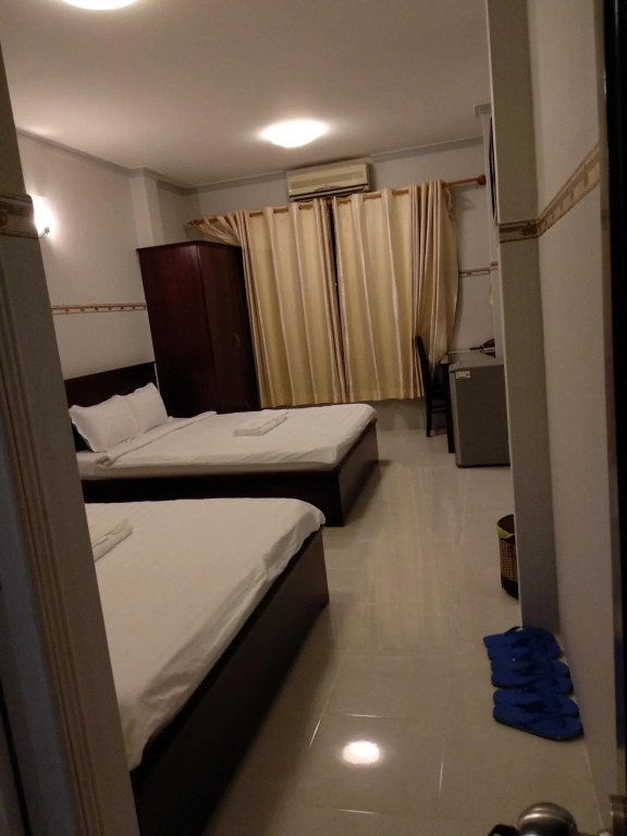 Graceful Saigon Hotel