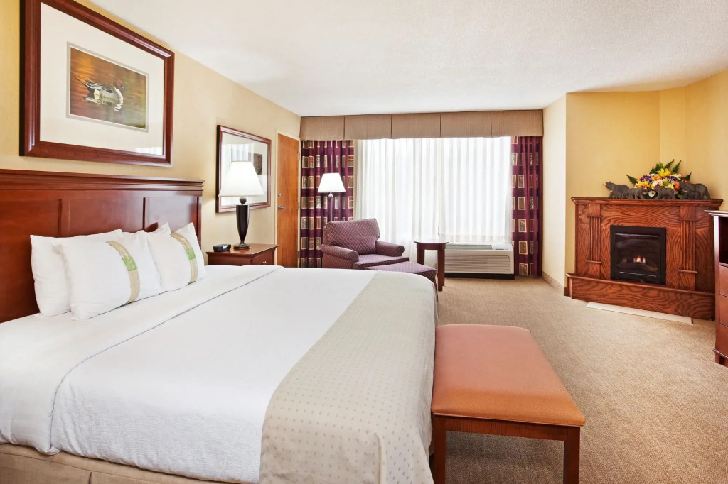 The Ramsey Hotel and Convention Center Pigeon Forge