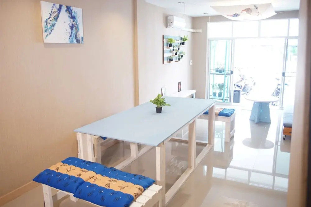 1314a Homesat Night Market Near Airport Old City Free Pick up for 3 Days