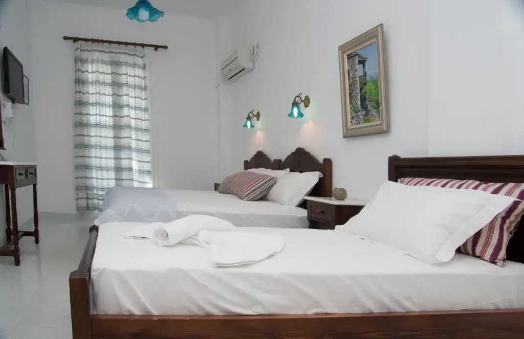 Erato Apartments