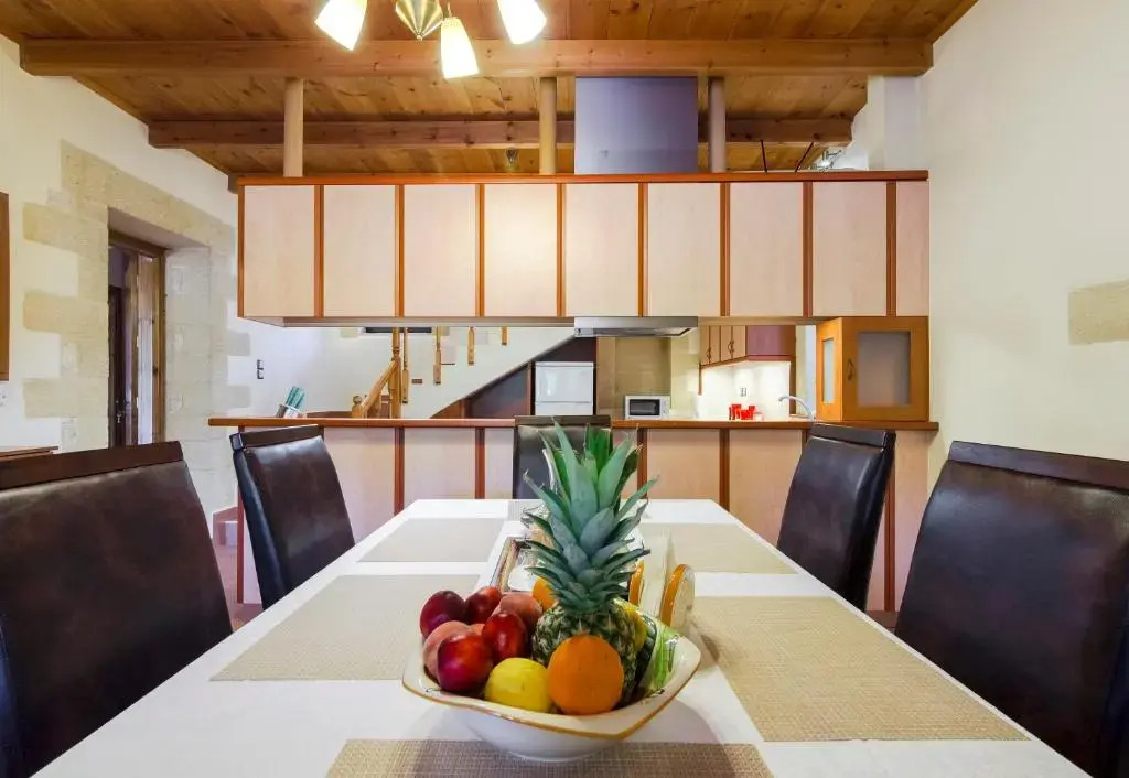 Villas Kalives