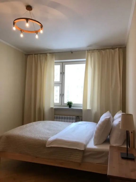 Inndays Apartment on Akademika Volgina