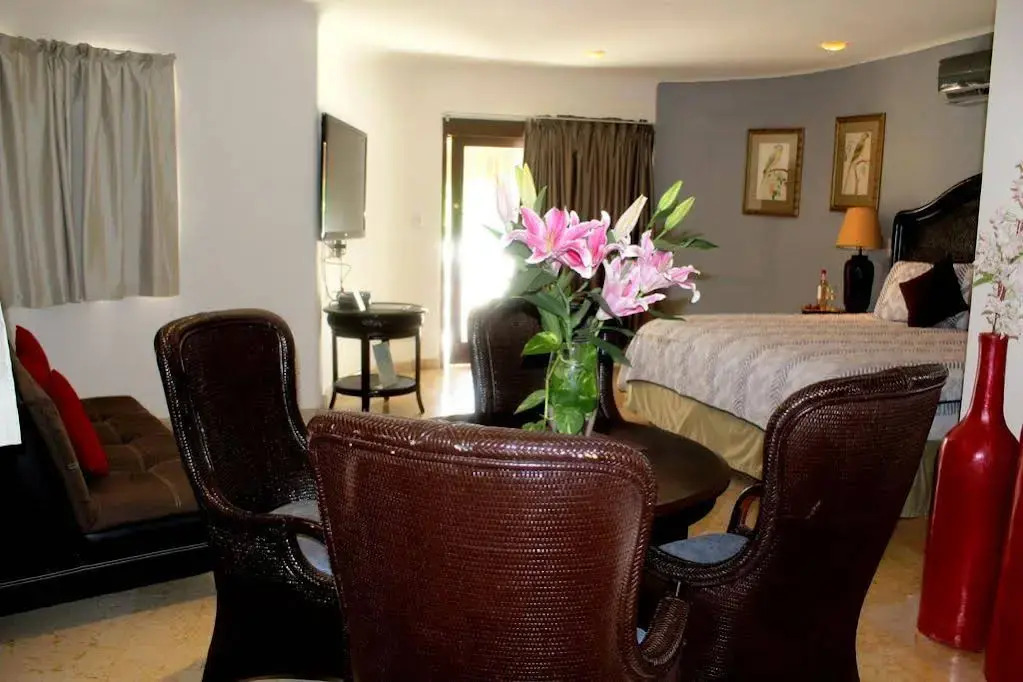 Blue Palms Suites
