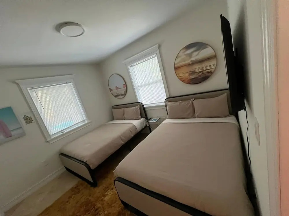 Biscayne Park 3BD 2BA -spacious