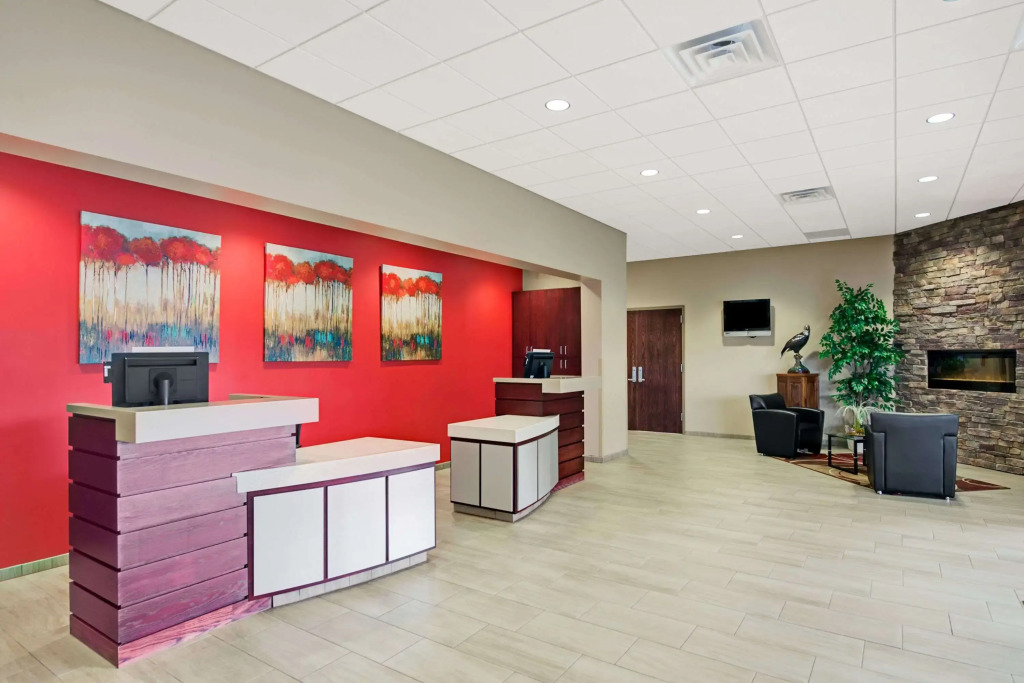 Quality Inn & Suites Columbus