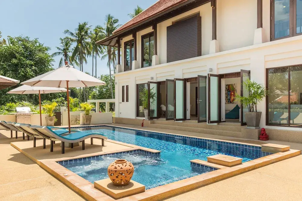 Villa Divina - Stunning Pool Villa 3 Mins Walk to Beach
