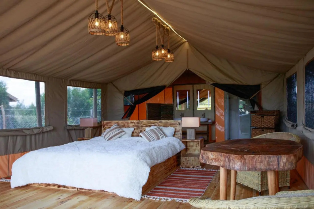 Glamping Kenya Mt. Kenya Lodge