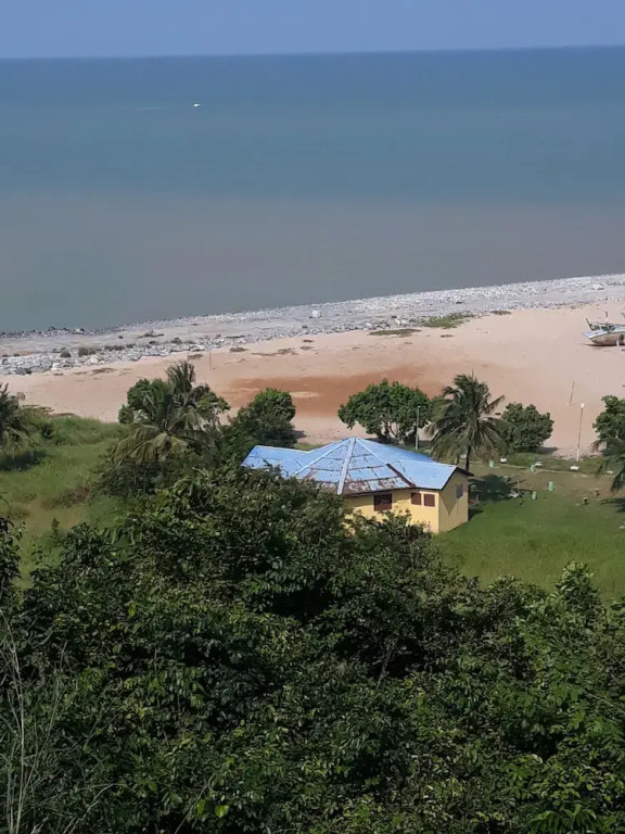 Abuesi Beach Resort