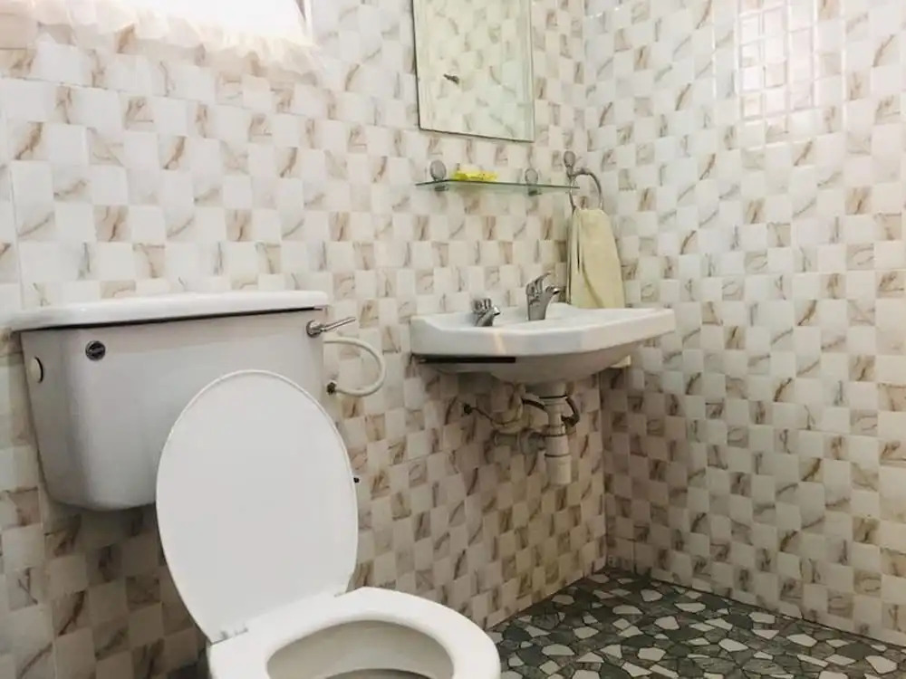 Room-single Room - Ground Floor in Accra