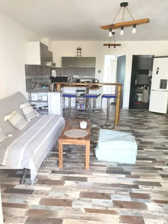 Apartment with One Bedroom in la Saline-Les-Bains, with Wonderful City View, Furnished Terrace And Wifi - 900 M From the Beach