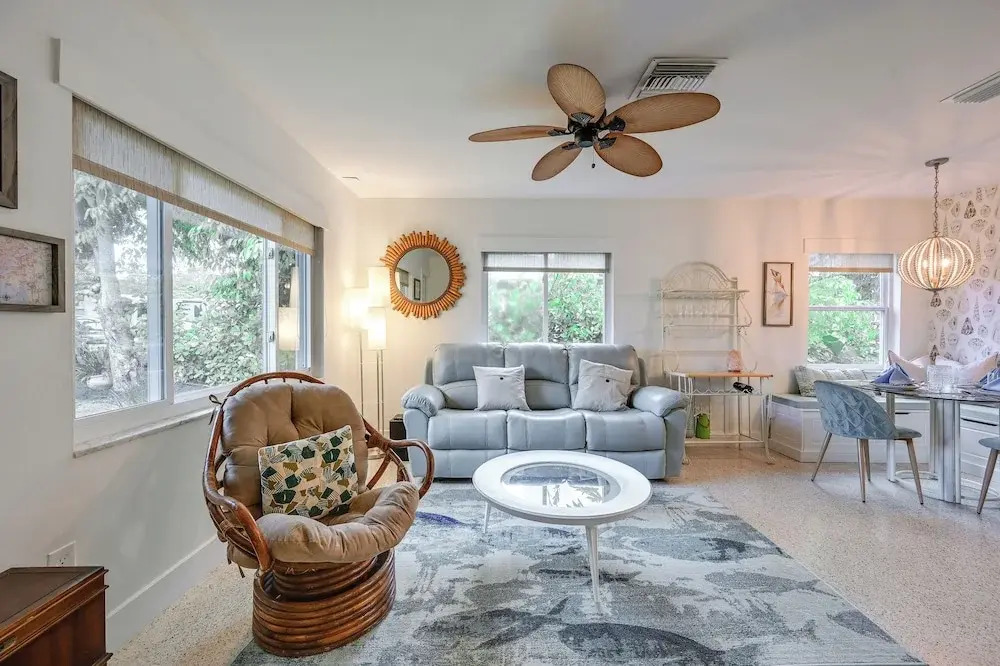 Sunny Florida Escape w/ Patio, Grill & Fire Pit!