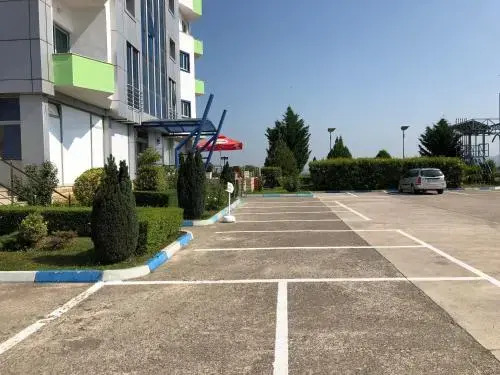 Royal Bistro