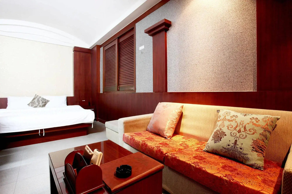 Luxury Hotel