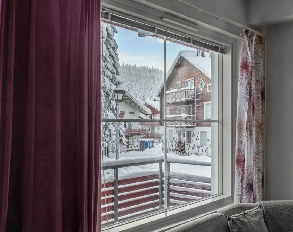 Nordic 3BR Apt next to Ski Slopes