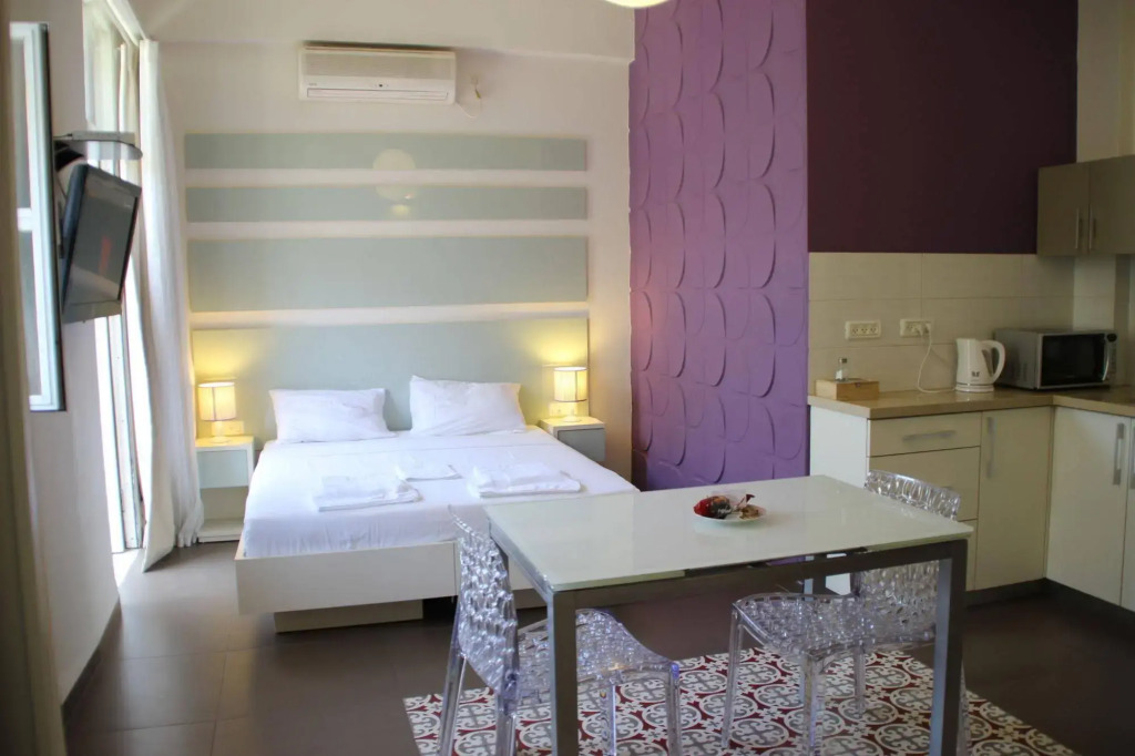 1926 Designed ApartHotel