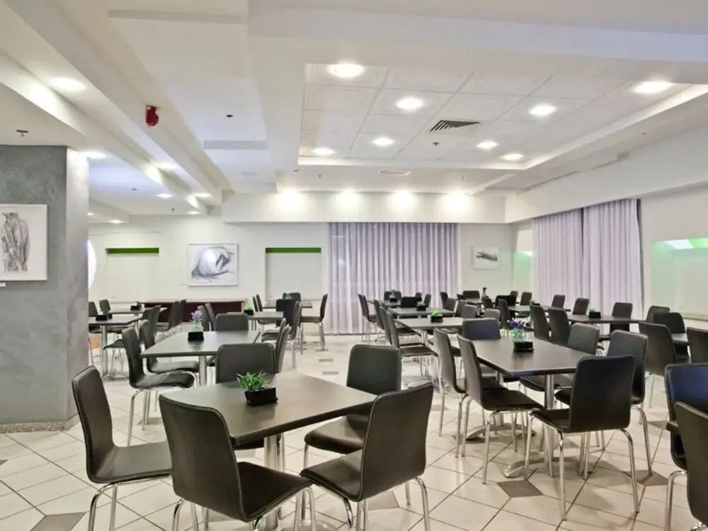 Market Hotel