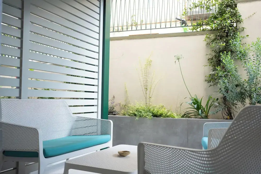 CATANIA E DINTORNI LIVING ROOMS