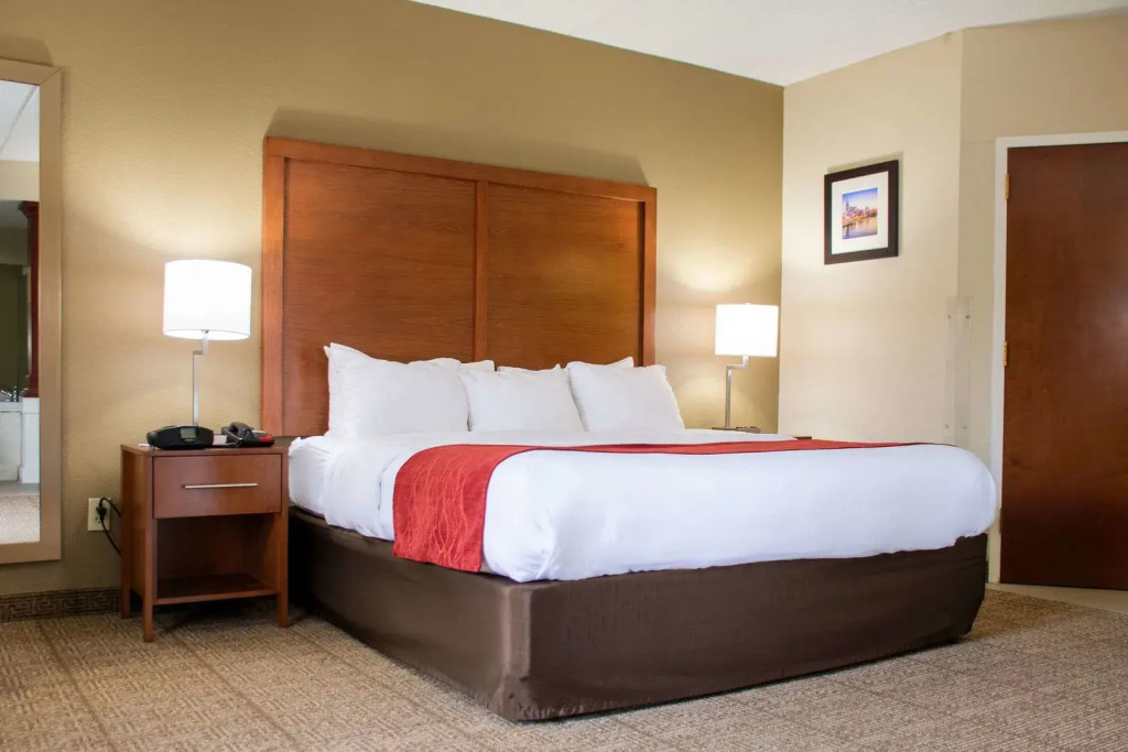 Comfort Inn Dickson