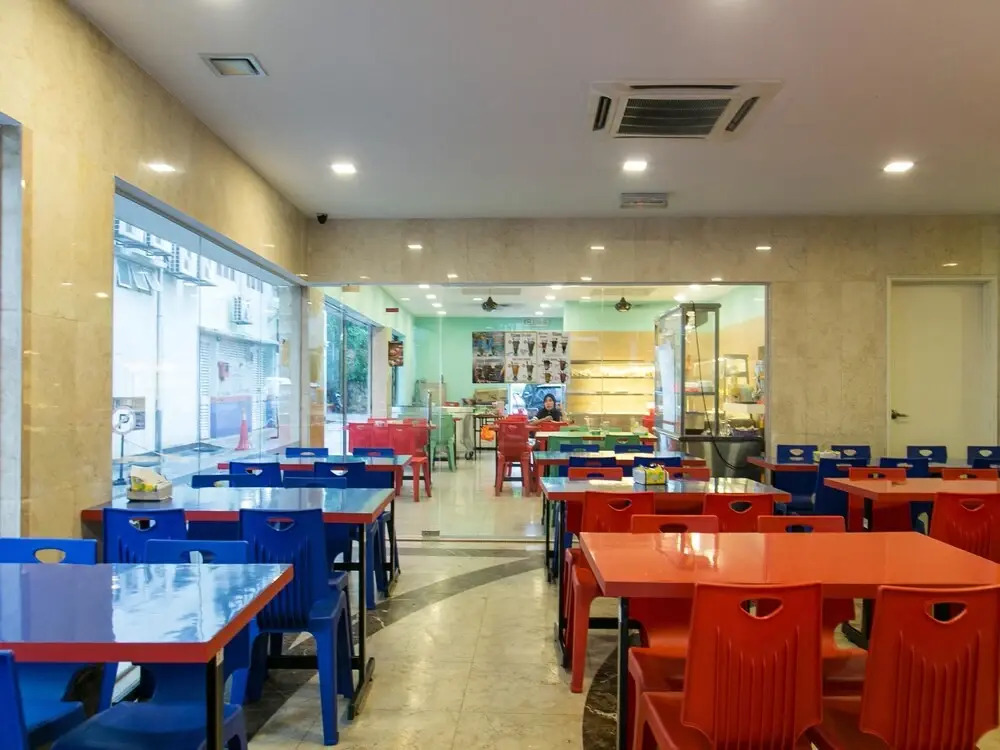 OYO 204 I Biz Hotel