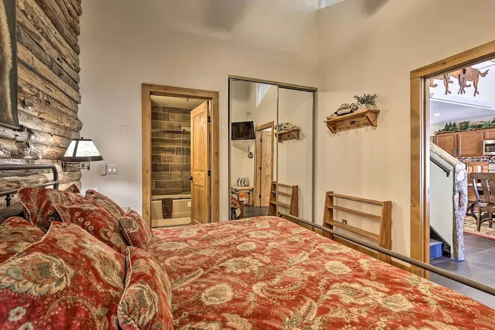 Ski, Soak & Explore! Granby Getaway w/ Mtn Views