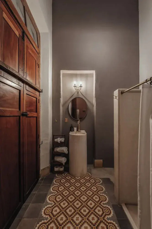 Casa Exclusiva Los Amigos, 4BDR by Cercana