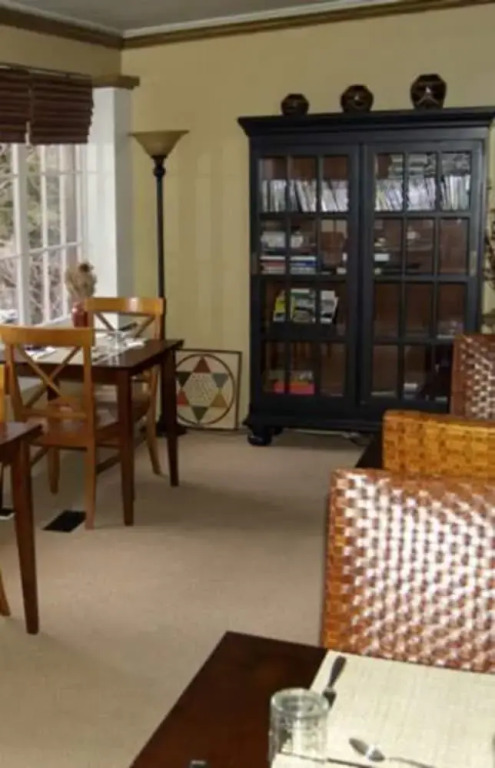 Lara House Bed and Breakfast